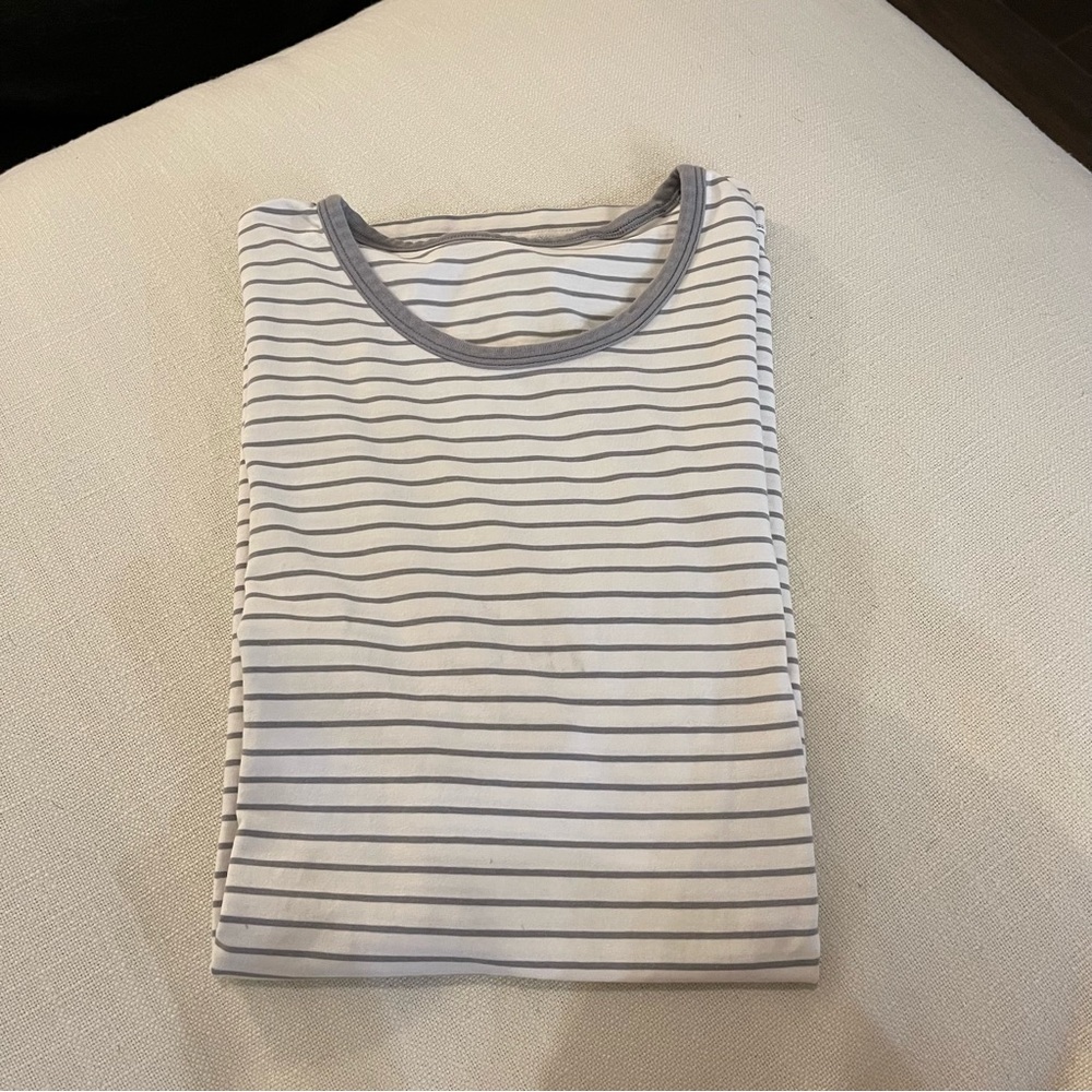 Lululemon men’s t-shirt size XL (x-large)